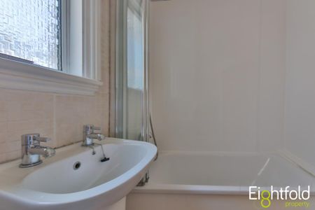 4 bedroom maisonette to rent - Photo 2