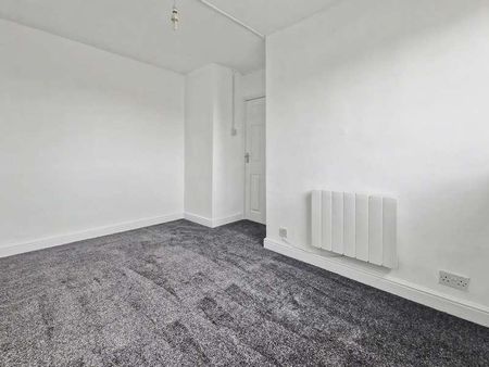 Randale Drive, BL9 - Photo 5