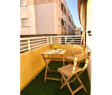 APARTMENT WITH 2 BEDROOMS AND 1 BATHROOM - TORREVIEJA - Photo 4