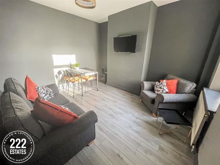 Orford Lane - Warrington - WA2 - Photo 2