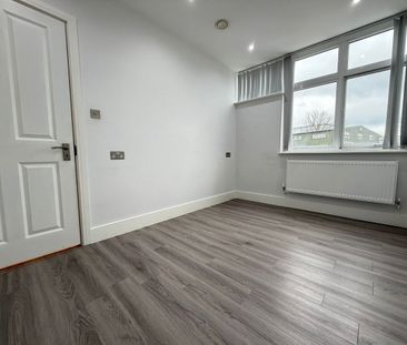 Greycaine Road, Watford, WD24 - Photo 4