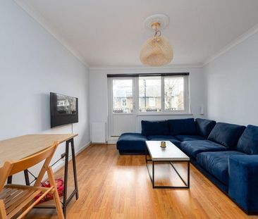 Bath Close - Photo 4