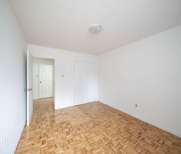 For Lease - 5 Glamorgan Avenue Unit# 610, Toronto, Ontario - Photo 2