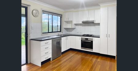 Tranquil Retreat with views over the Macksville Golf Course - Photo 2