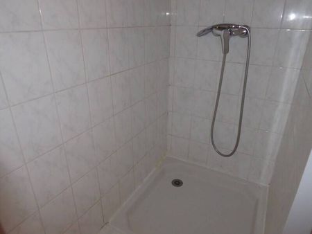 Location appartement t2 à Aubenas (07200) - Photo 5