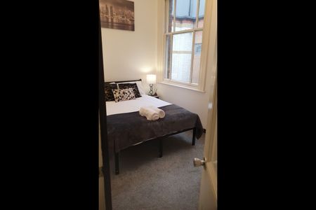 1 Bed Flat, Bank Street, S1 - Photo 4