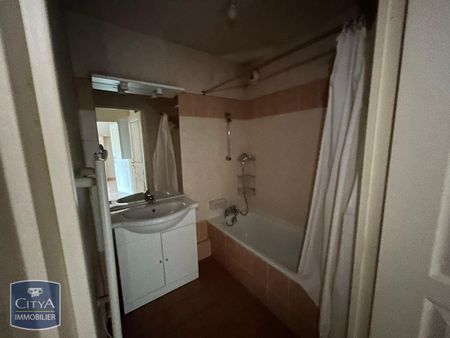 Location Appartement 2 pièces 47m² COLLONGES SOUS SALEVE 74160 - Photo 4