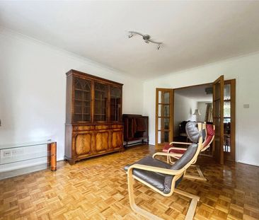 Alder Close, Englefield Green, Egham, Surrey, TW20 0LU - Photo 1