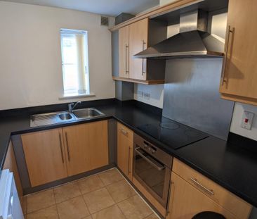 2 bedroom flat to rent - Photo 6