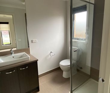 Low Maintenance Family Home - Photo 5