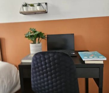 Carrer de Balmes, Barcelona, Catalonia 08007 - Photo 5