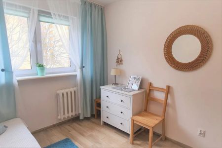 Funkcjonalne mieszkanie blisko stacji metra - Photo 4