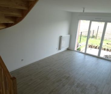 T3 à louer à NEUVILLE EN FERRAIN - Réf. 358 - Photo 2