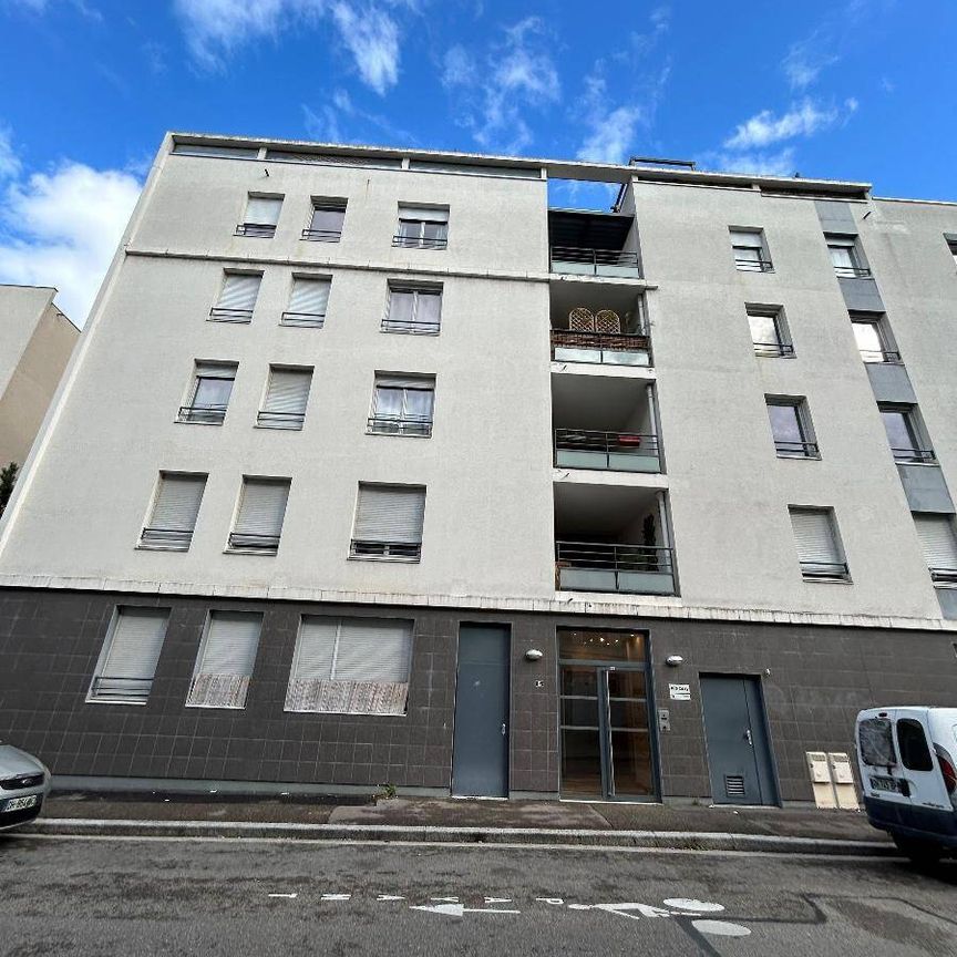 Location appartement 1 pièce 30.5 m² à Lyon 7e Arrondissement (69007) - Photo 1