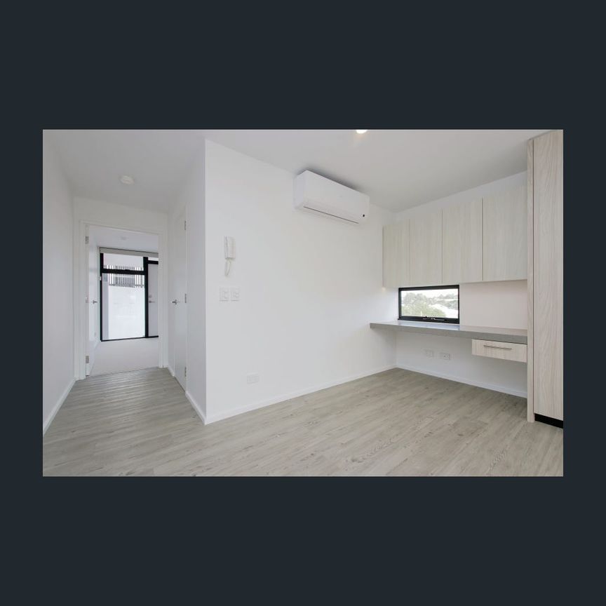 2/25 Pearl Parade, Scarborough, WA 6019 - Photo 1