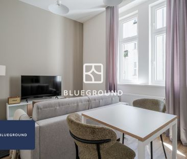 Apartment for rent, 2+kk - 1 bedroom, 45m - Photo 1