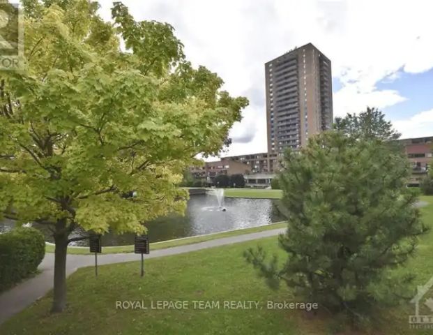 200 - 260 BRITTANY DRIVE | 200 - 260 BRITTANY DRIVE, Ottawa - Photo 1