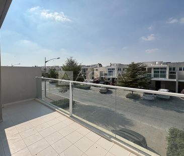 Live Better | 3BR Corner Garden |Vardon - Photo 5