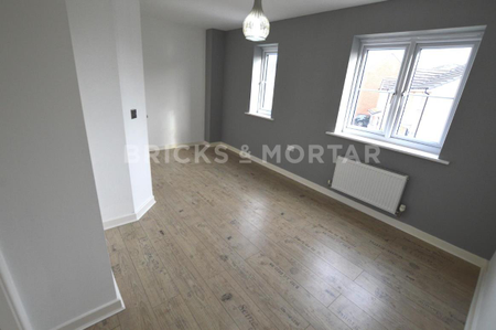 14, Hexham Gardens, Blyth, NE24 4RX - Photo 2