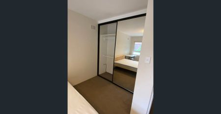 Perfectly positioned in the heart of Randwick, offers a peaceful living environment with unbeatable convenience! CONFIRM THE LEASE TERM IN ADVANCE! - Photo 4