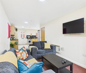 Room in a Shared House, Smithdown Lane, L7 - Photo 2