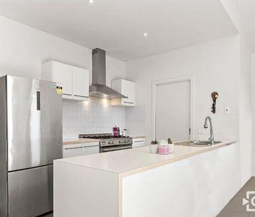 House for Rent - Available Now! - Photo 2