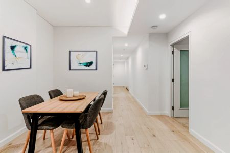 2Bedrooms, 2Bathrooms - Photo 2