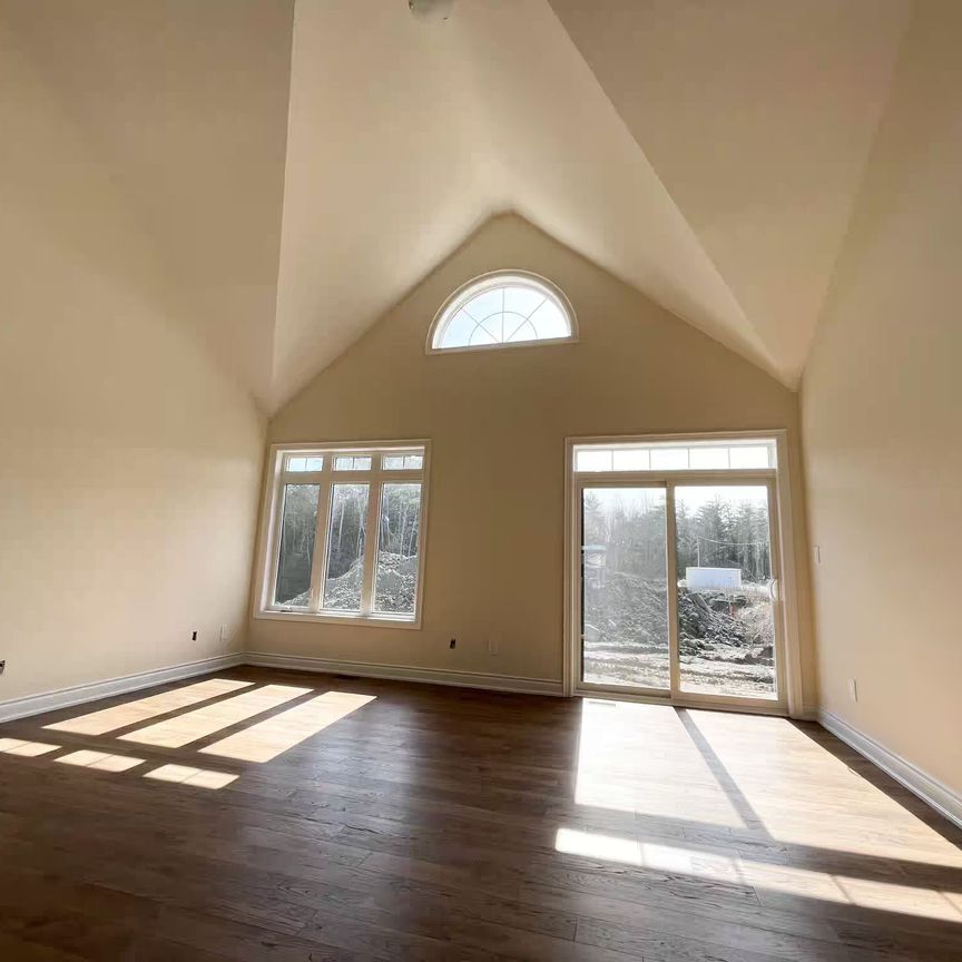 For Lease - 1 Palmira Drive, Georgina, Ontario - Photo 1