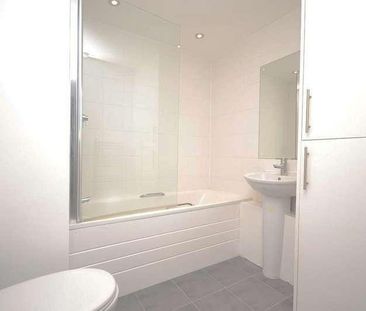 Field View, Caversham, Reading, RG4 - Photo 4