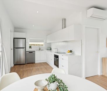 Bright & Stylish Renovated Home - Photo 3