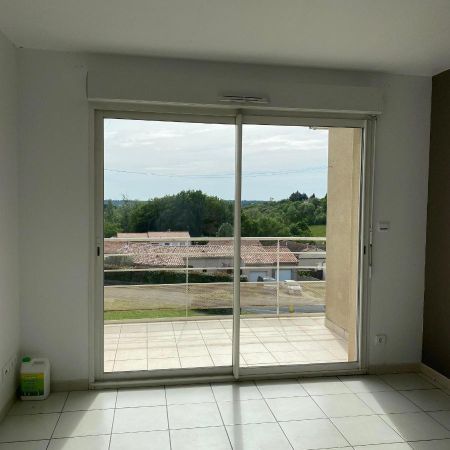 Location Appartement 2 pièces 35m² CAGNAC LES MINES 81130 - Photo 4
