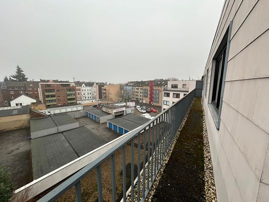 Großzügige 2-Zimmer-Wohnung mit umlaufenden Balkon, Terasse und mordernisiertem Bad - Photo 1
