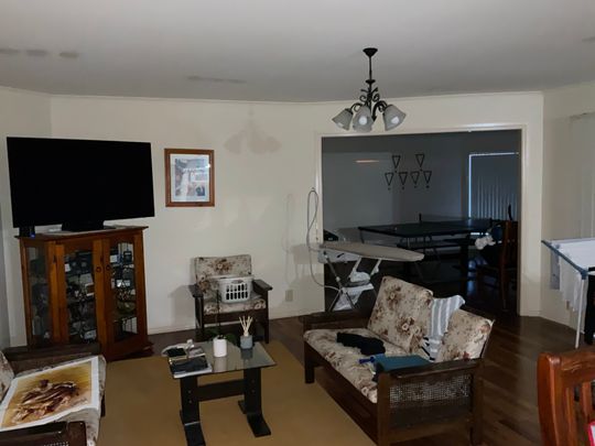 Langwarrin - Photo 1