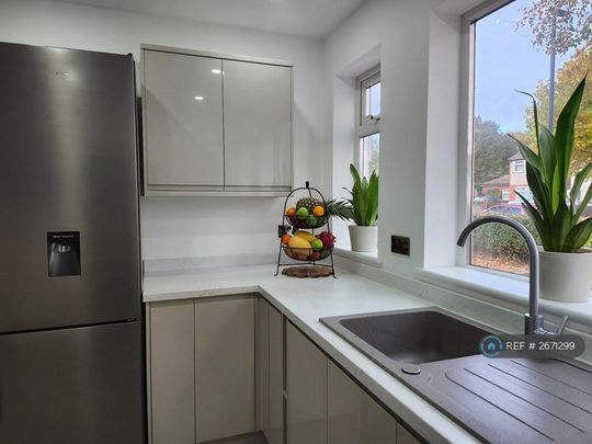 2 bedroom semi-detached house to rent - Photo 1