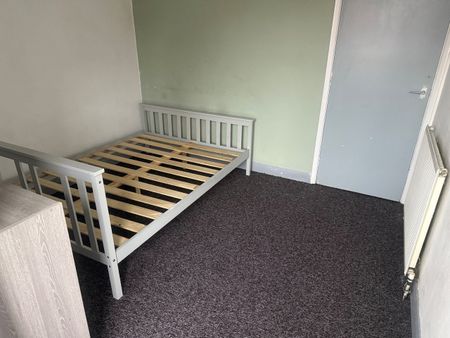 1 Bed Flat, Stretton Road, LE3 - Photo 4