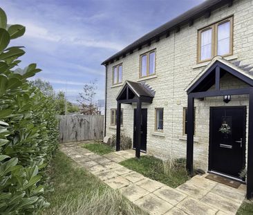 Bishops Cleeve, Cheltenham GL52 8SH - Photo 3