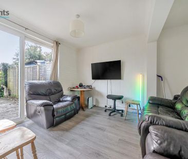 7 bedroom semi-detached house to rent - Photo 2