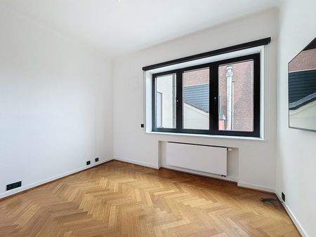 Appartement te huur in Ixelles - Photo 3