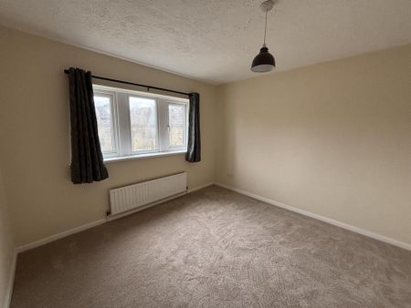 4 bedroom terraced house to rent - Photo 3