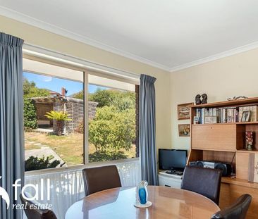 Sunny, Spacious & Ultra-Convenient Lenah Valley Living - Photo 4