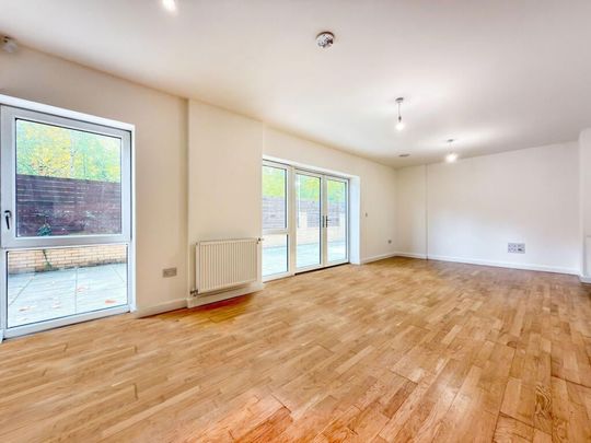 2 Bed Flat, Falcondale Court, NW10 - Photo 1