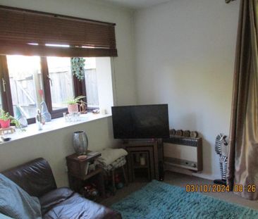 1 bedroom end of terrace house to rent - Photo 1