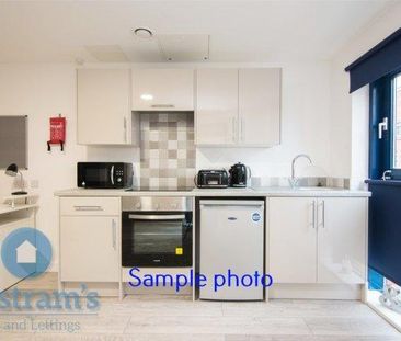 1 bedroom in a house share to rent - Photo 3