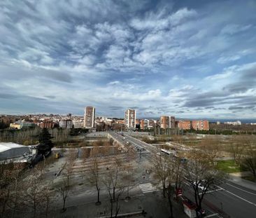 Paseo de la Virgen del Puerto, Madrid, Community of Madrid - Photo 2