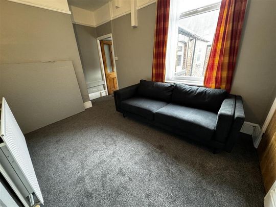 3 bedroom terraced house to rent - Photo 1