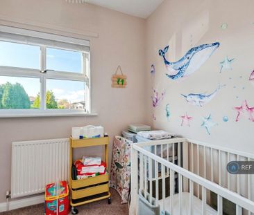 3 bedroom semi-detached house to rent - Photo 6