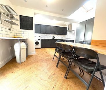 7 Bed Terraced House, Kenmare Road, L15 - Photo 4
