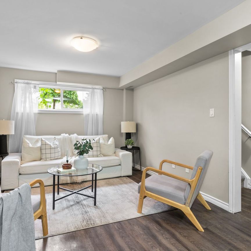 For Lease - 929 Southdown Drive Unit# Lower, Oshawa, Ontario - Photo 1