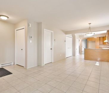 Appartement à louer - Laval (Chomedey) (Carrefour Saint-Martin) - Photo 4