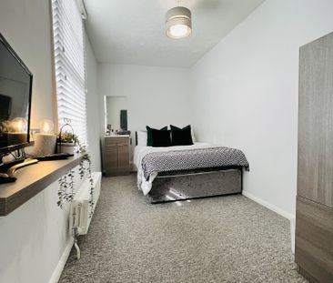 BEDROOM 14 – SMALL SINGLE - Photo 4